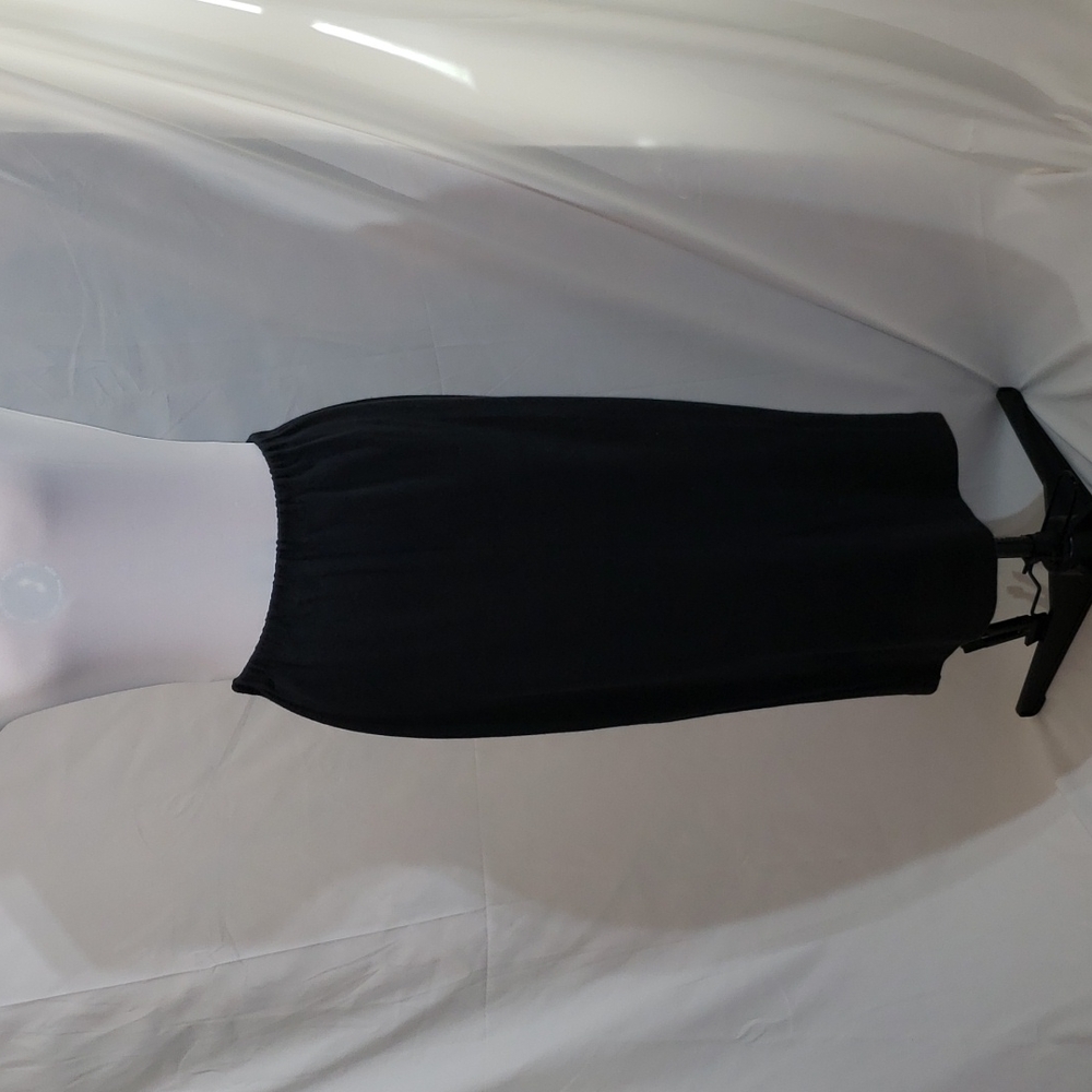 EUC Radishes & Roses Black Pull On Midi Skirt Large